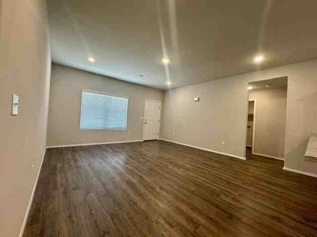 2550 Chittick St - Photo 3 of 17