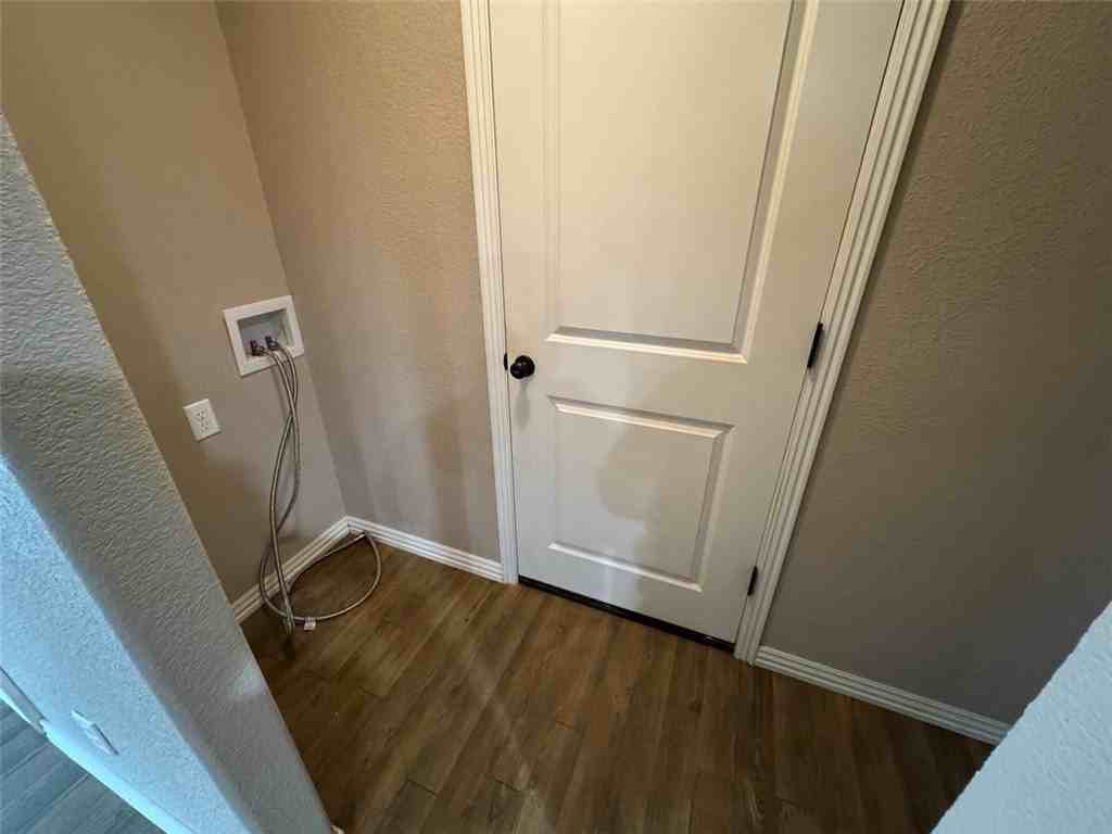 12688 Pioneer Ln - Photo 3 of 18