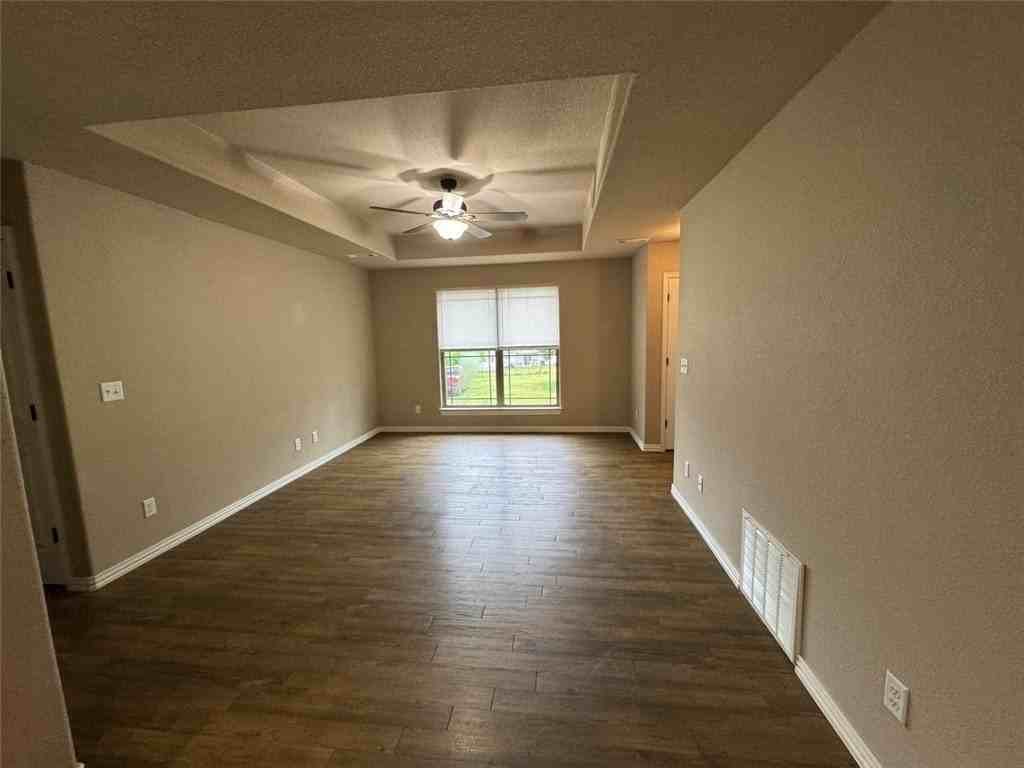12688 Pioneer Ln - Photo 6 of 18
