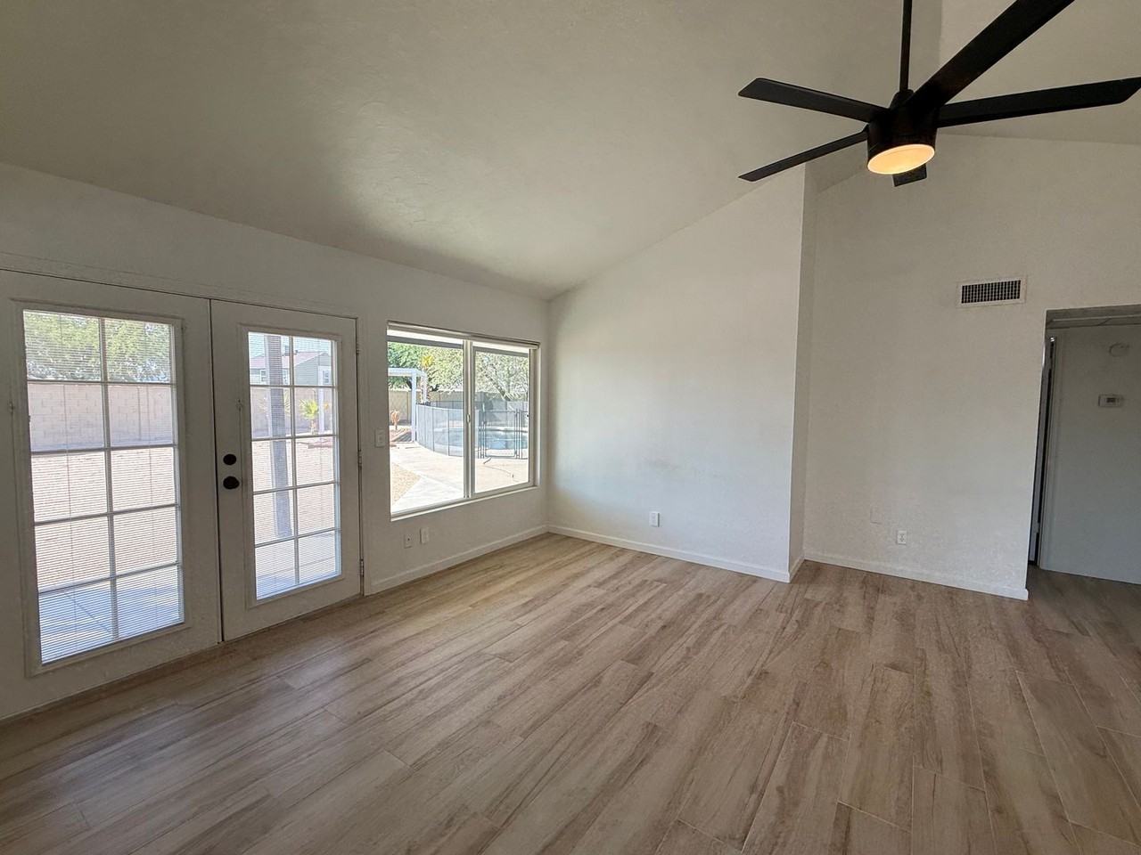 4528 W Kristal Way - Photo 7 of 28