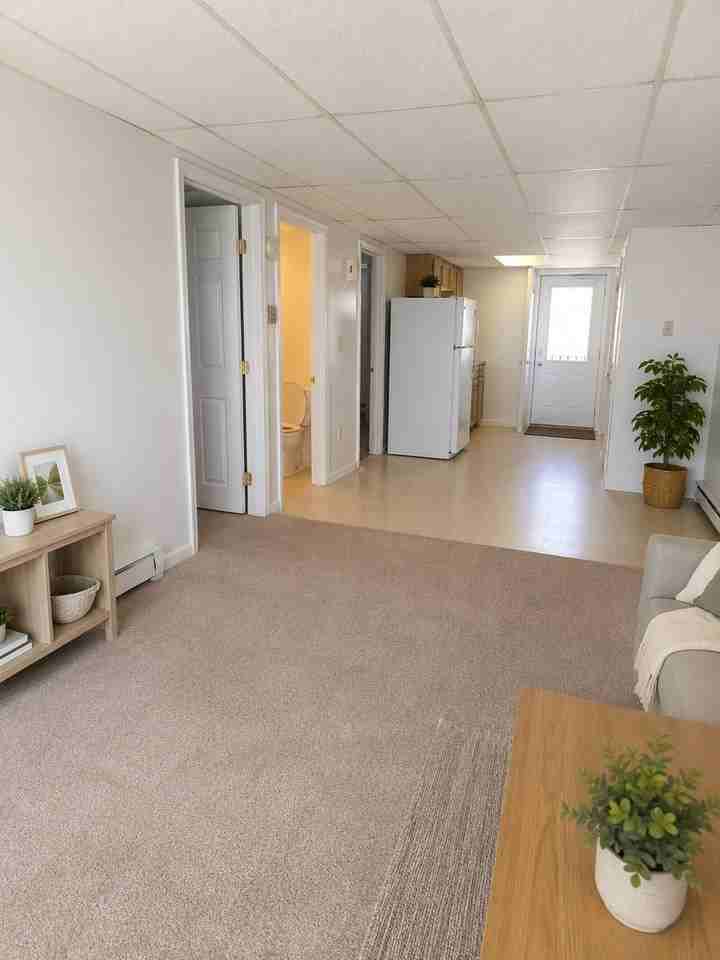 1064 Main St #10