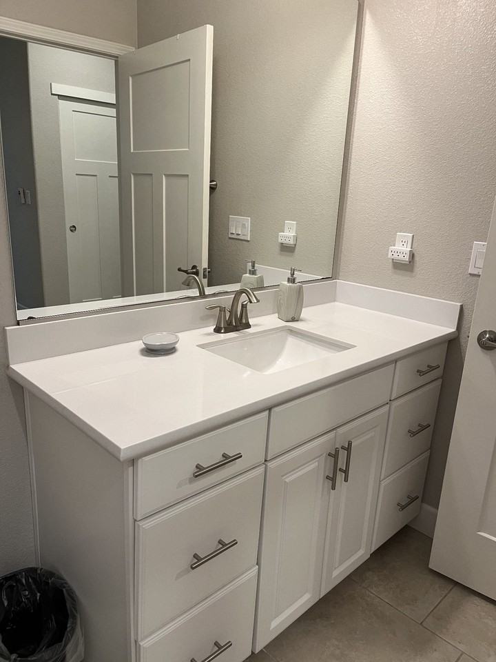 516 Knowles Ct - Photo 3 of 6