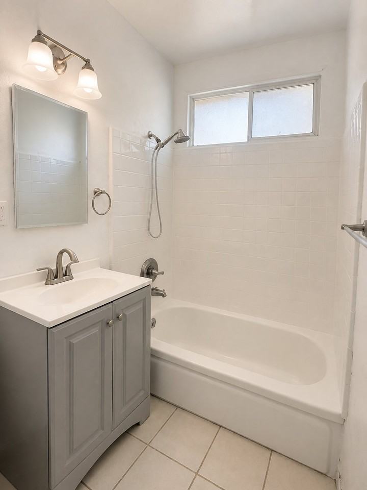 15241 Acre St #B - Photo 2 of 11