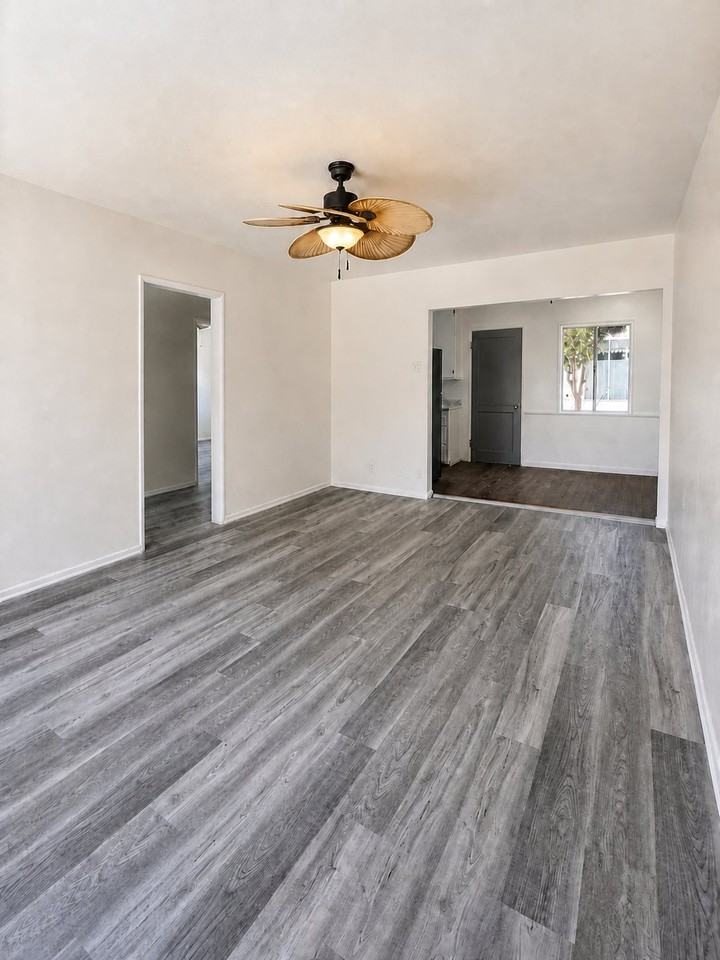 15241 Acre St #B - Photo 3 of 11