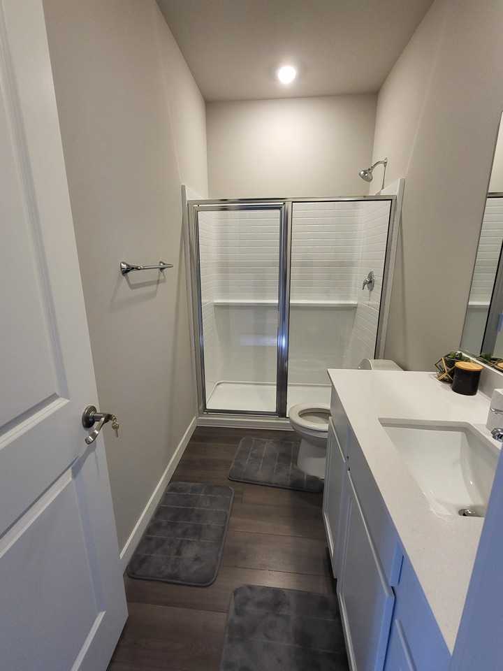 5203 E L St - Photo 3 of 8
