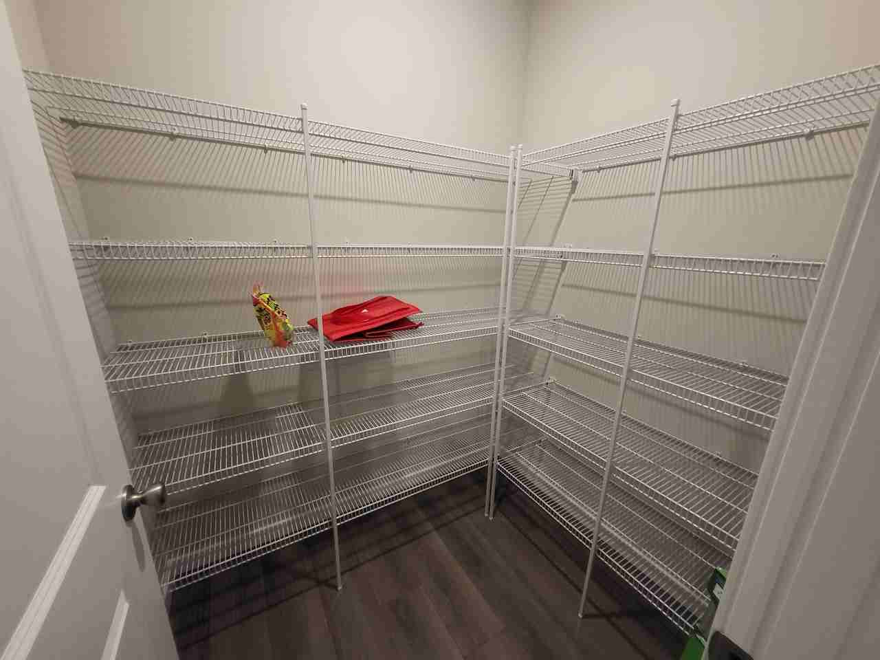 5203 E L St - Photo 5 of 8