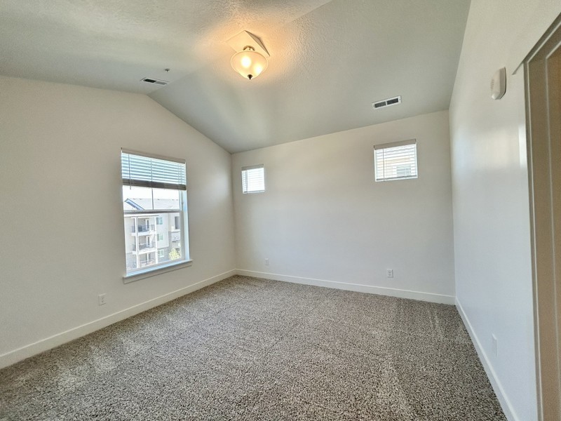 13713 S Hanley Ln #301 - Photo 7 of 29