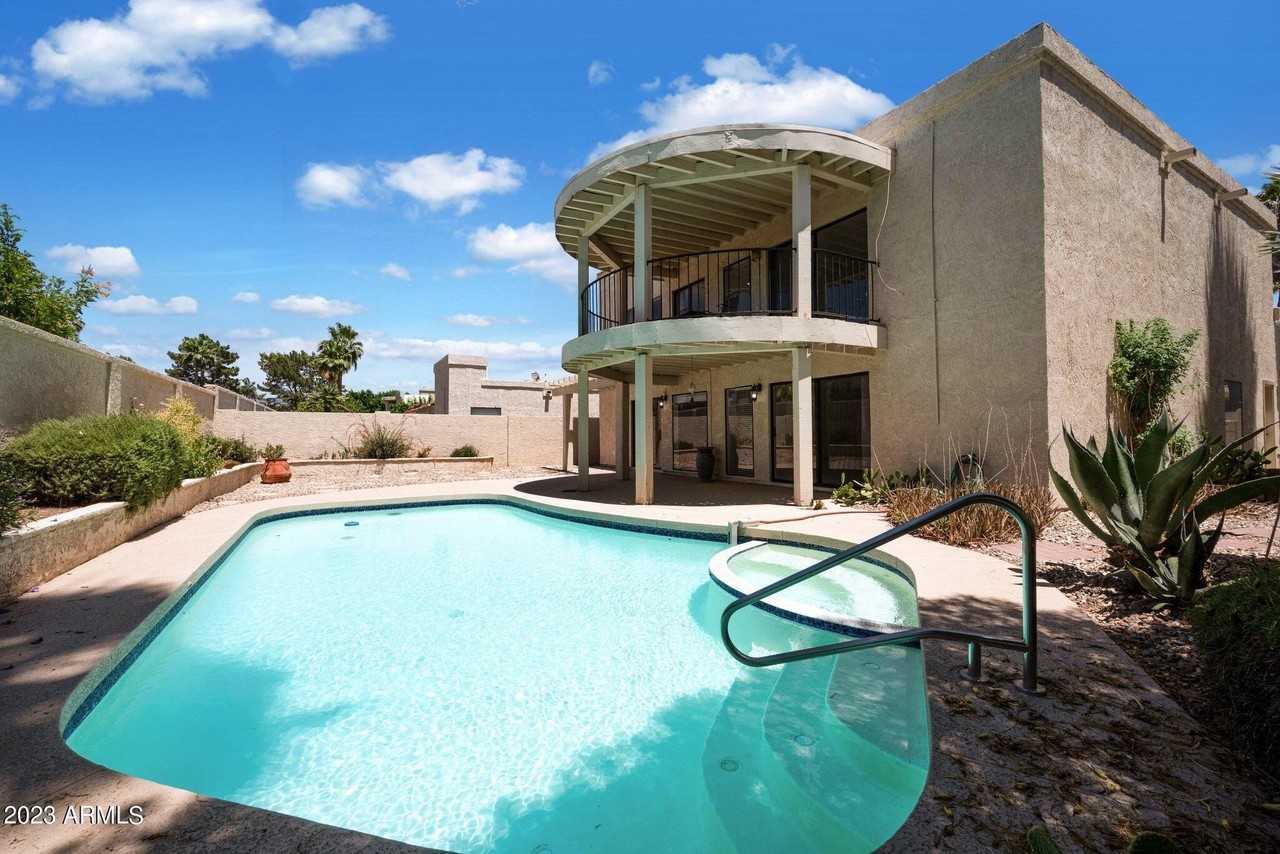 8434 E San Bernardo Dr - Photo 2 of 37