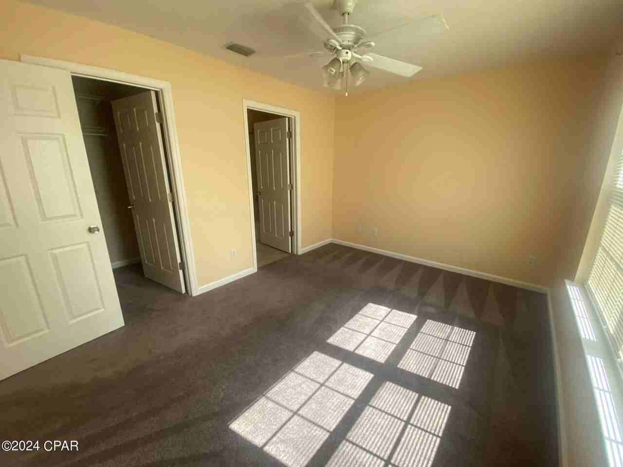 901 Huntington Dr - Photo 6 of 10