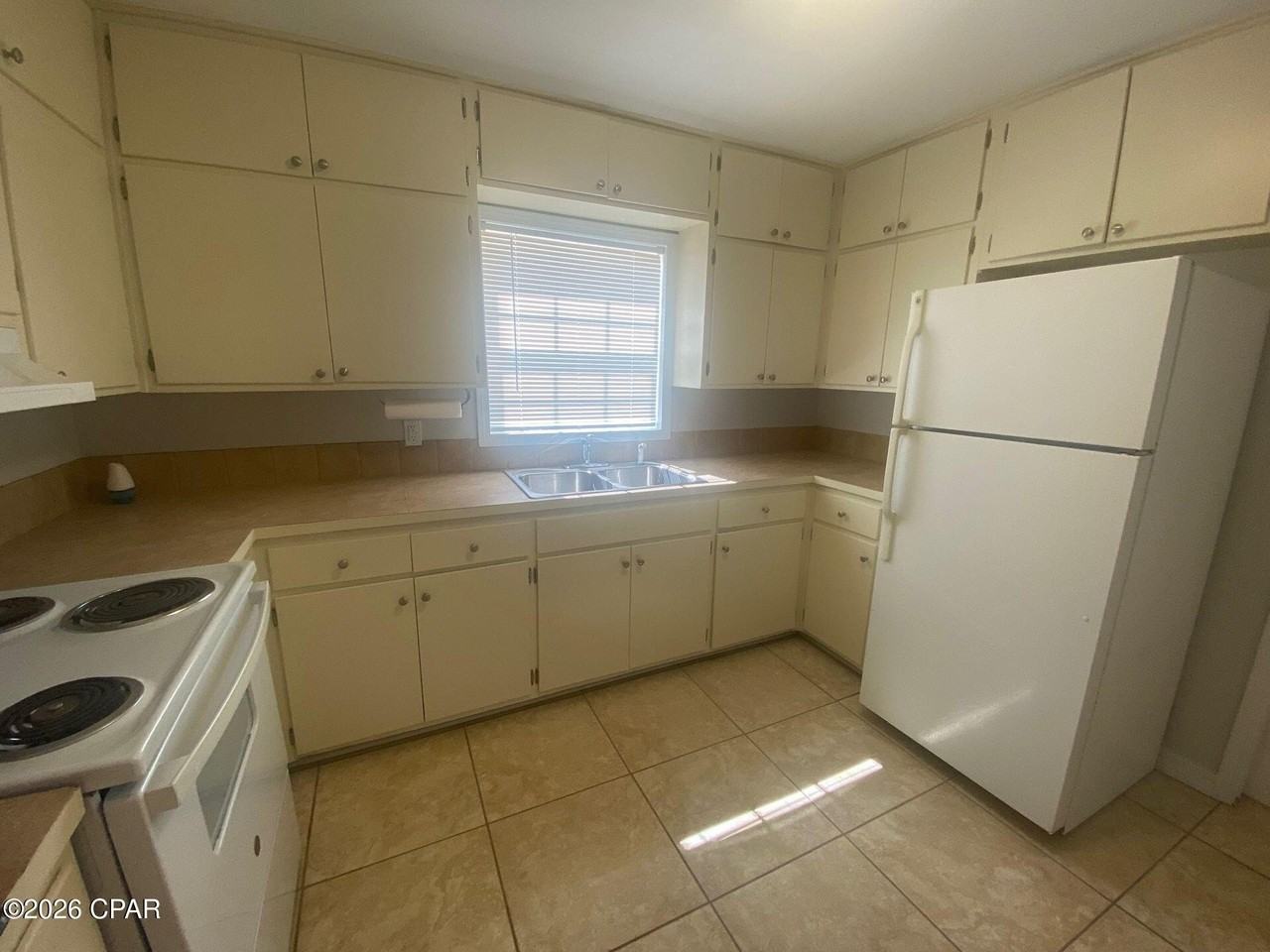 2925 Selma Ave - Photo 2 of 15