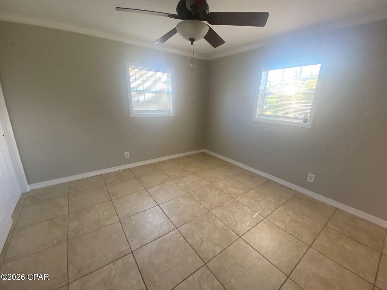 2925 Selma Ave - Photo 7 of 15