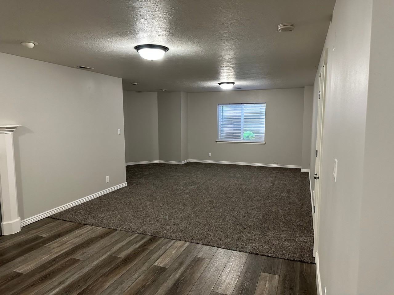 911 S Andes Dr - Photo 2 of 10