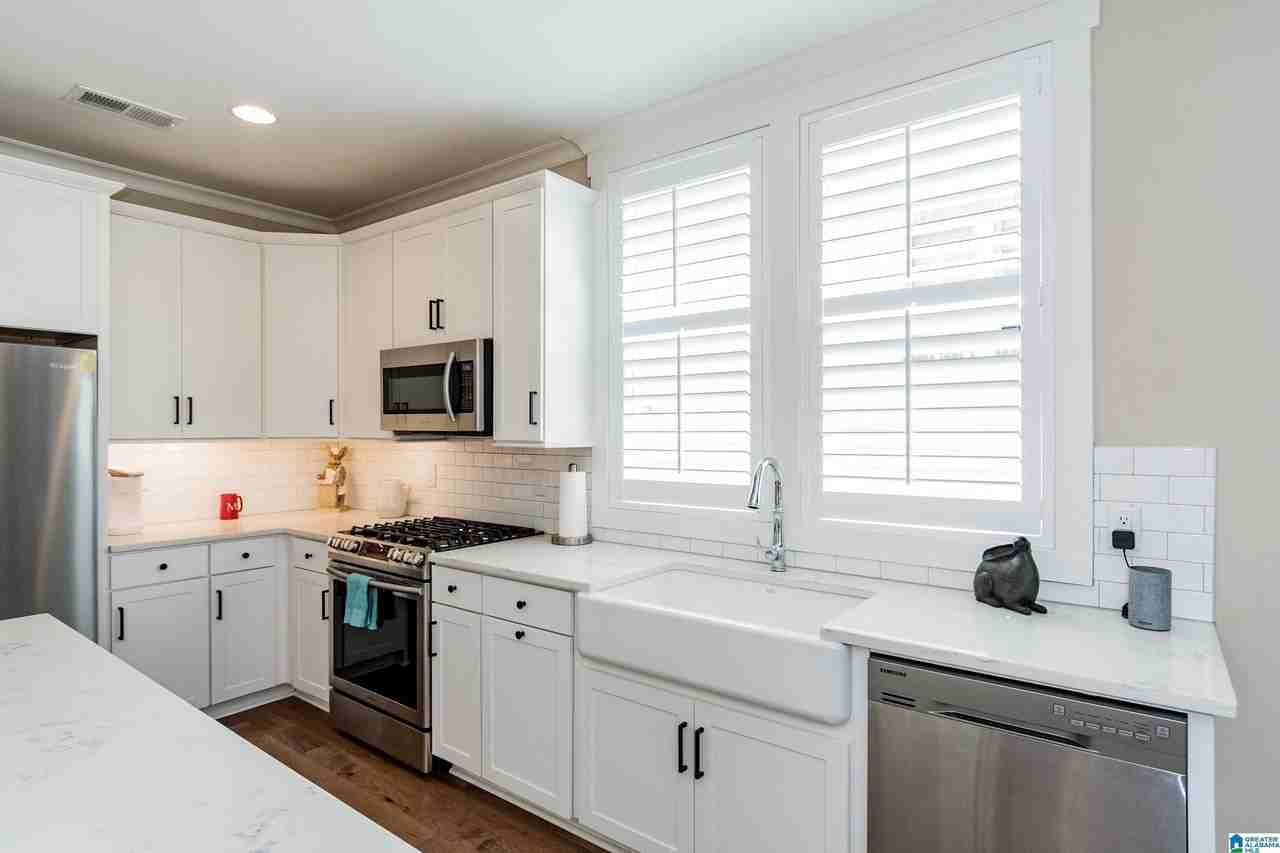 2315 Village Center St - Photo 7 of 22