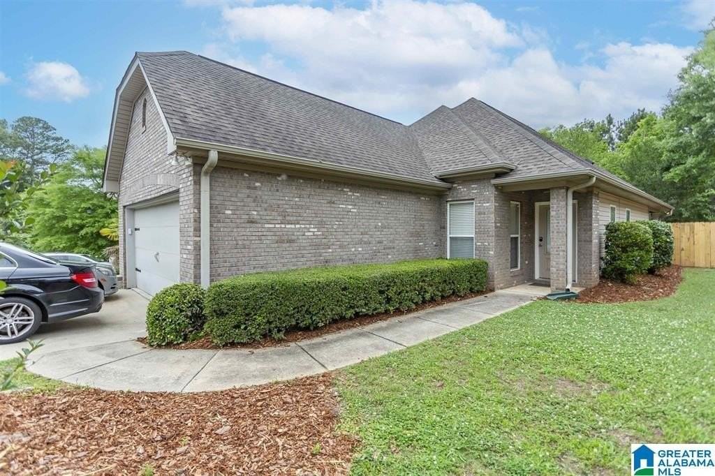 5237 Cottage Cir - Photo 2 of 10