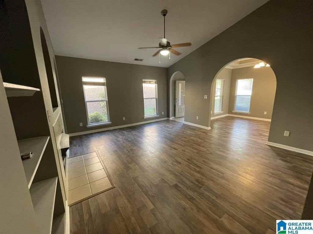 5237 Cottage Cir - Photo 4 of 10