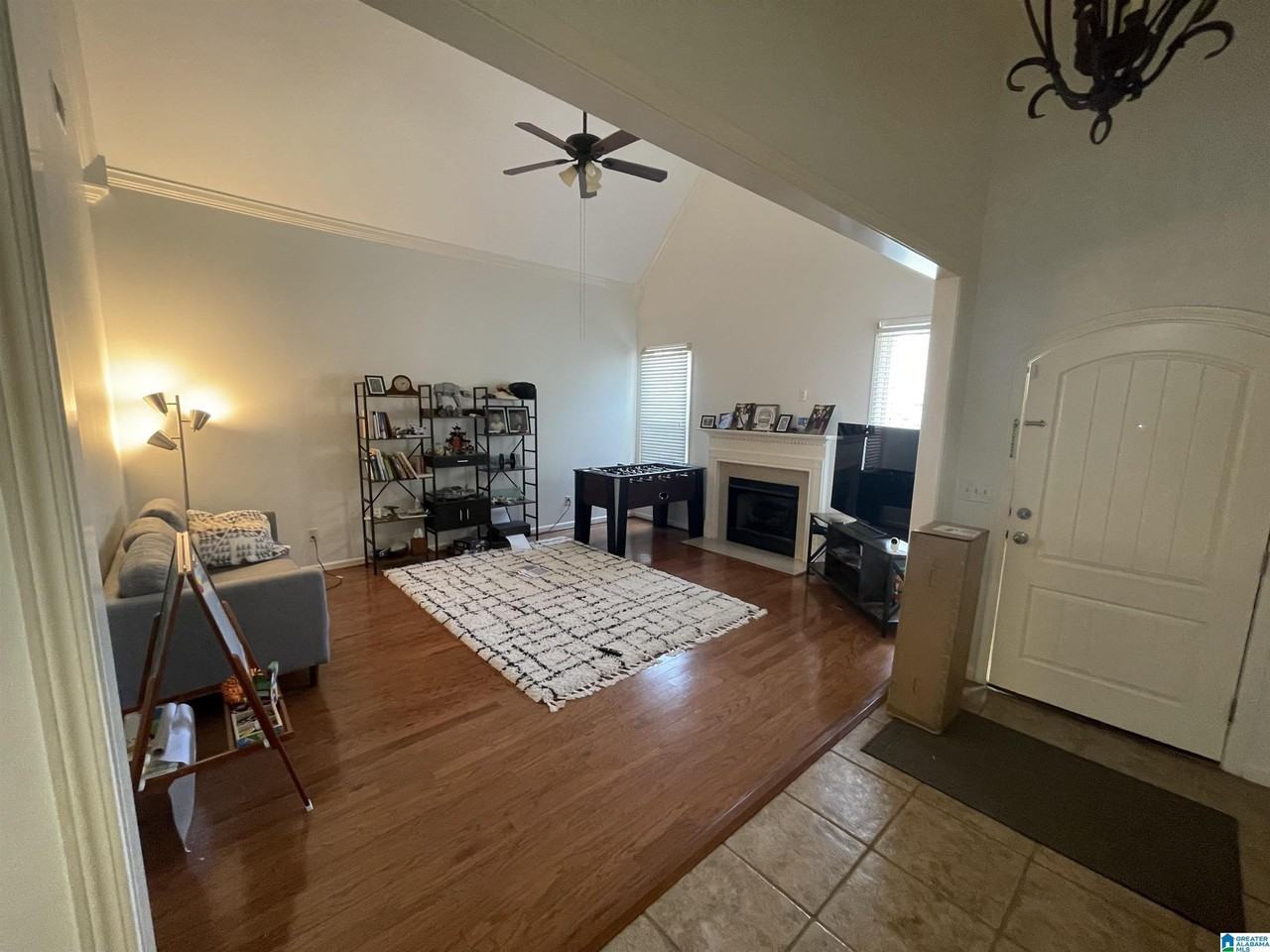 2420 Abbeyglen Pl - Photo 2 of 24