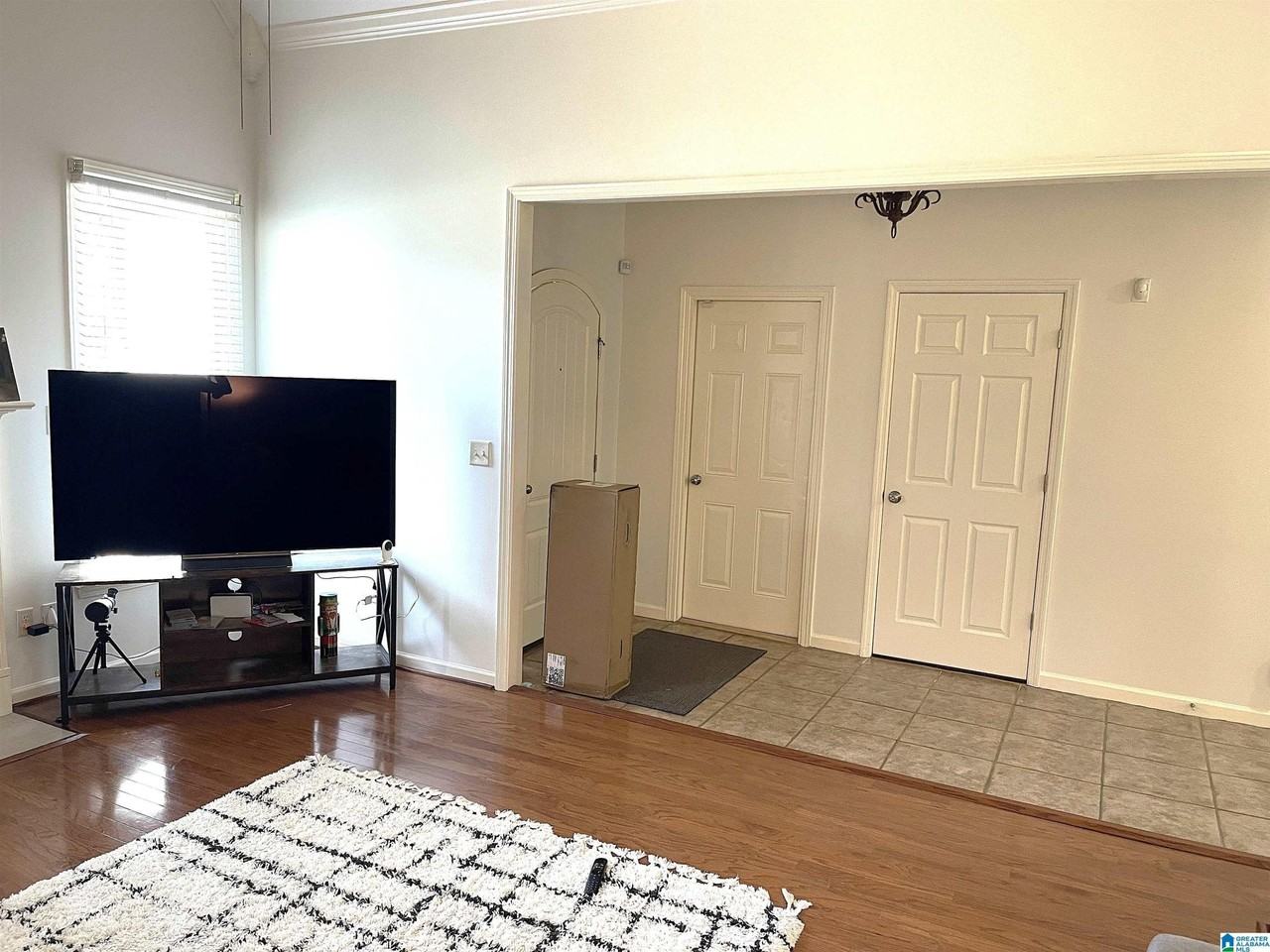 2420 Abbeyglen Pl - Photo 3 of 24
