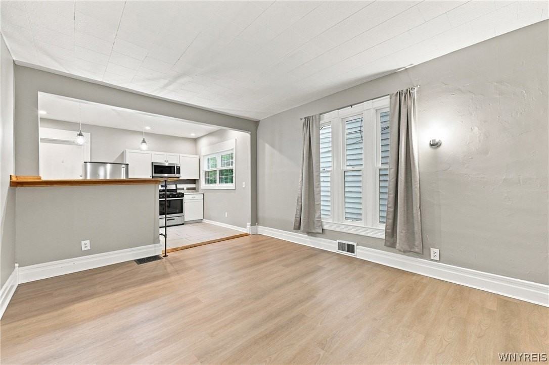 55 Vernon Pl - Photo 7 of 15