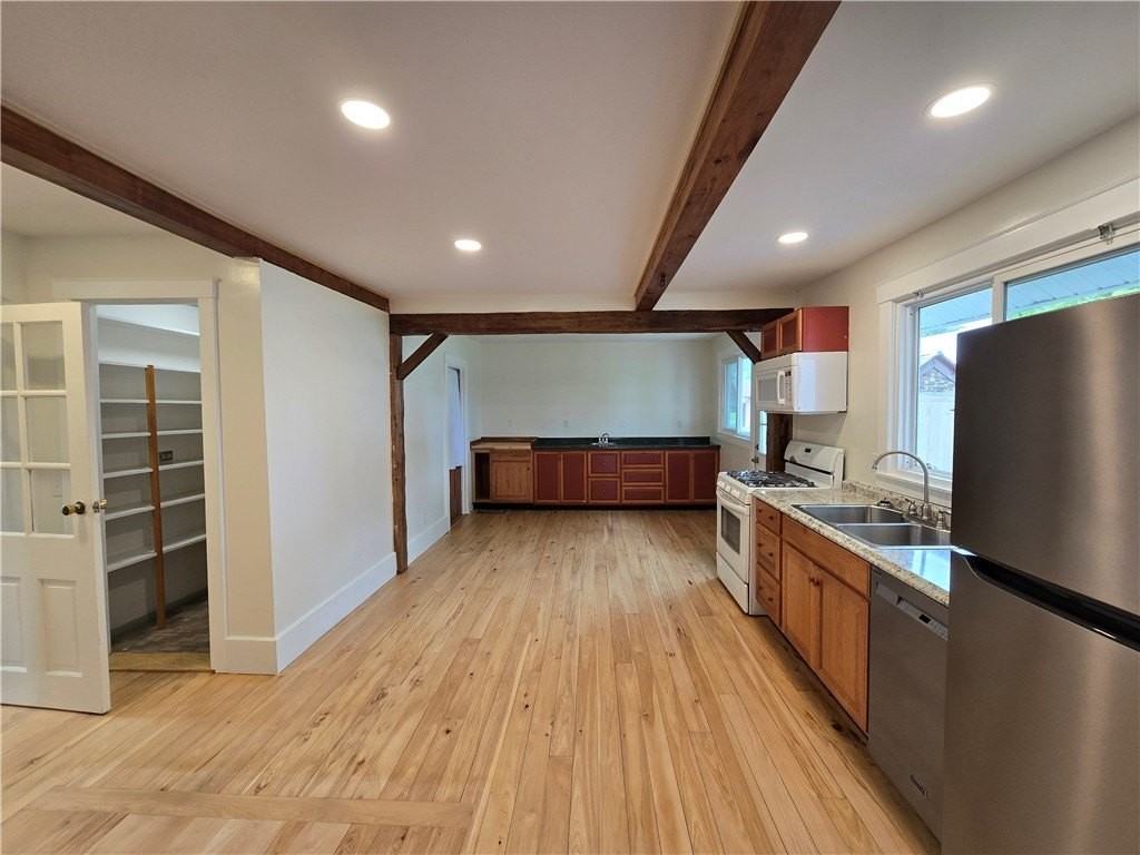 235 Lighthouse Rd - Photo 5 of 29