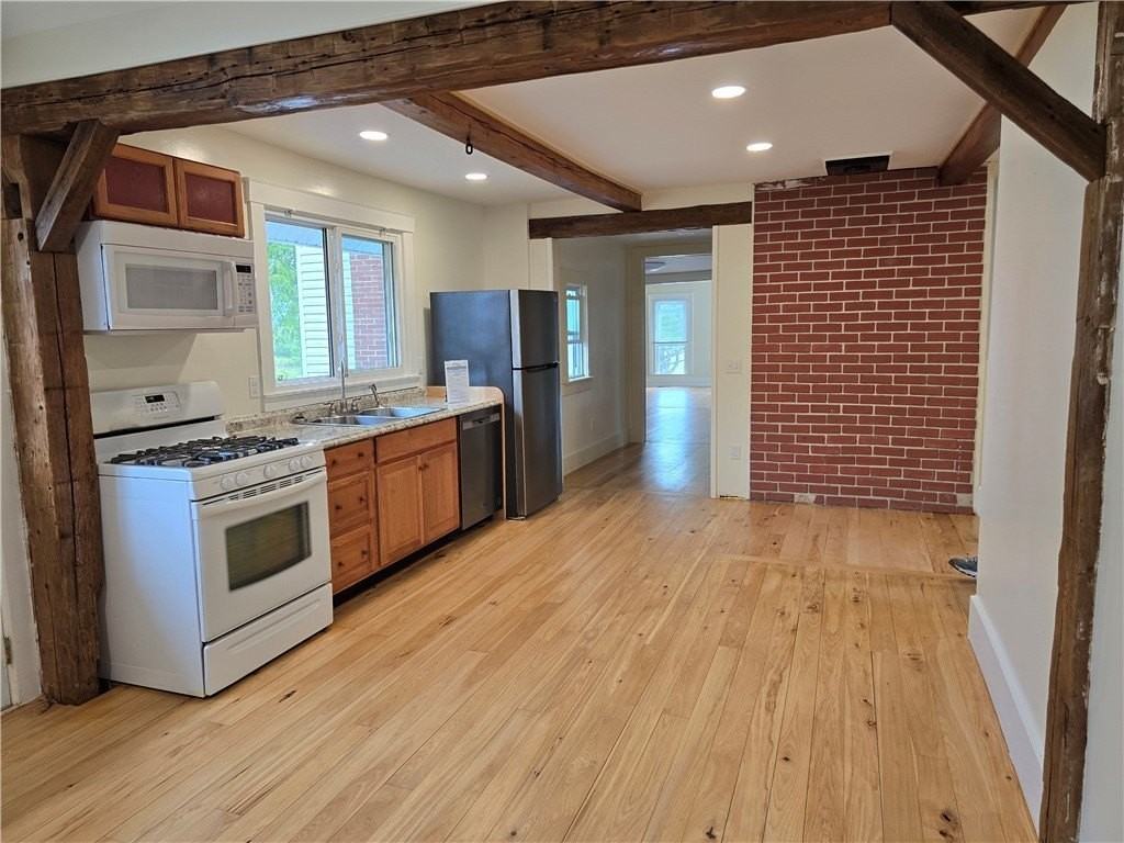 235 Lighthouse Rd - Photo 6 of 29