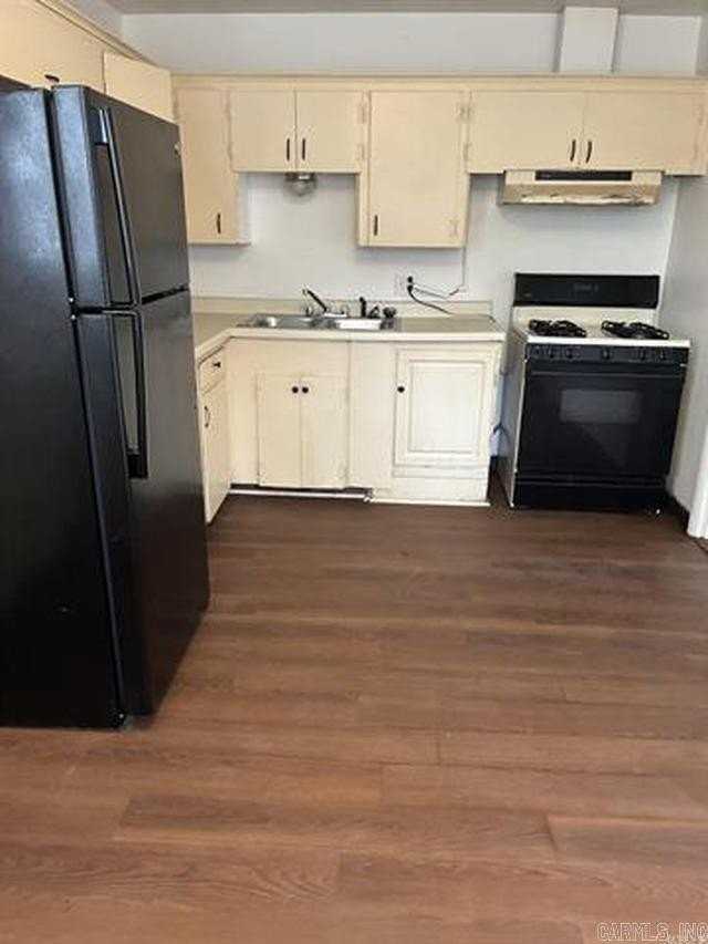 7325 Knollwood Rd - Photo 7 of 17