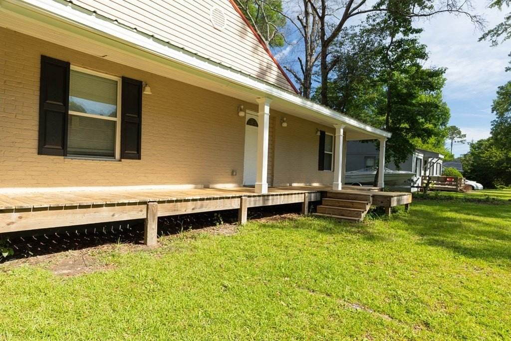 1305 Alta Vista Dr - Photo 3 of 26