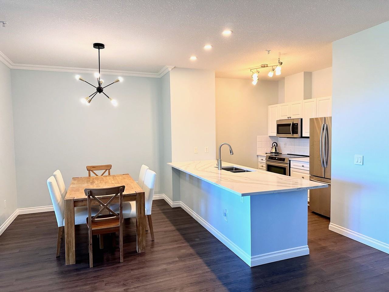 1010 Stonecroft Arbour Lake - Photo 4 of 14