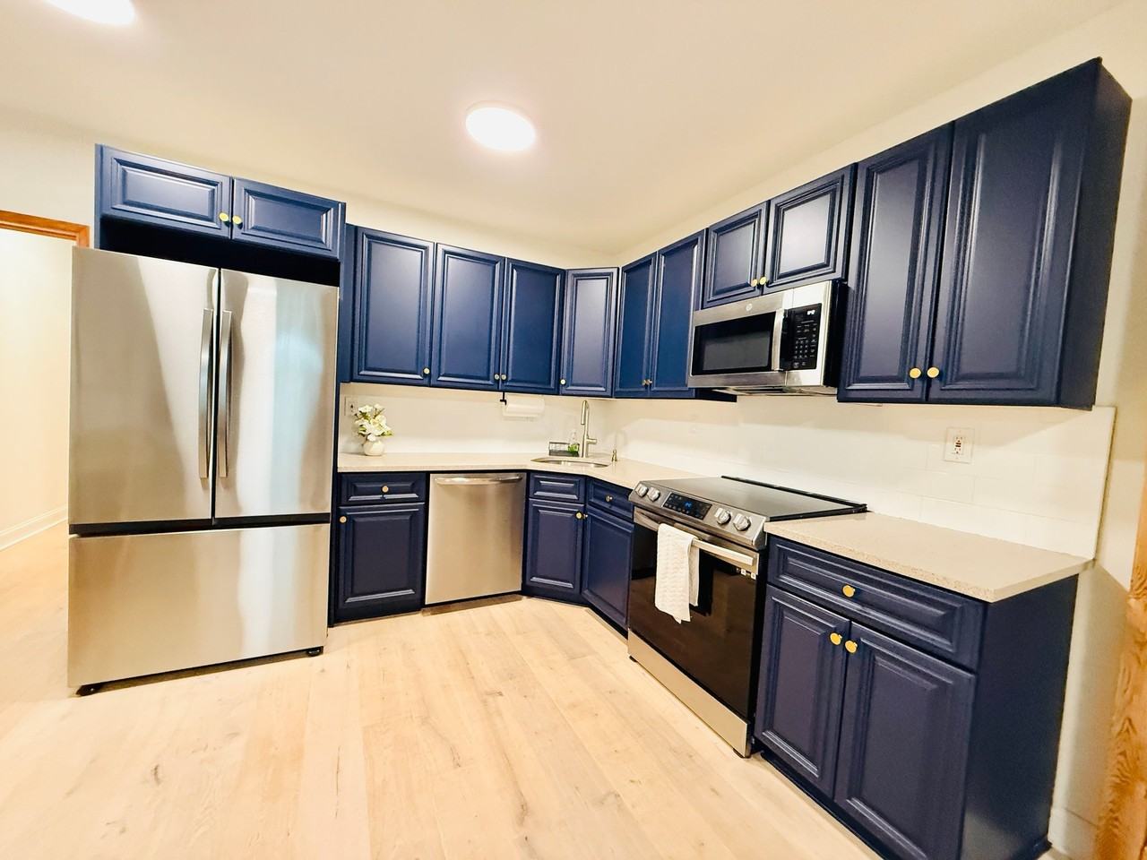 2504 E York St #1 - Photo 5 of 20