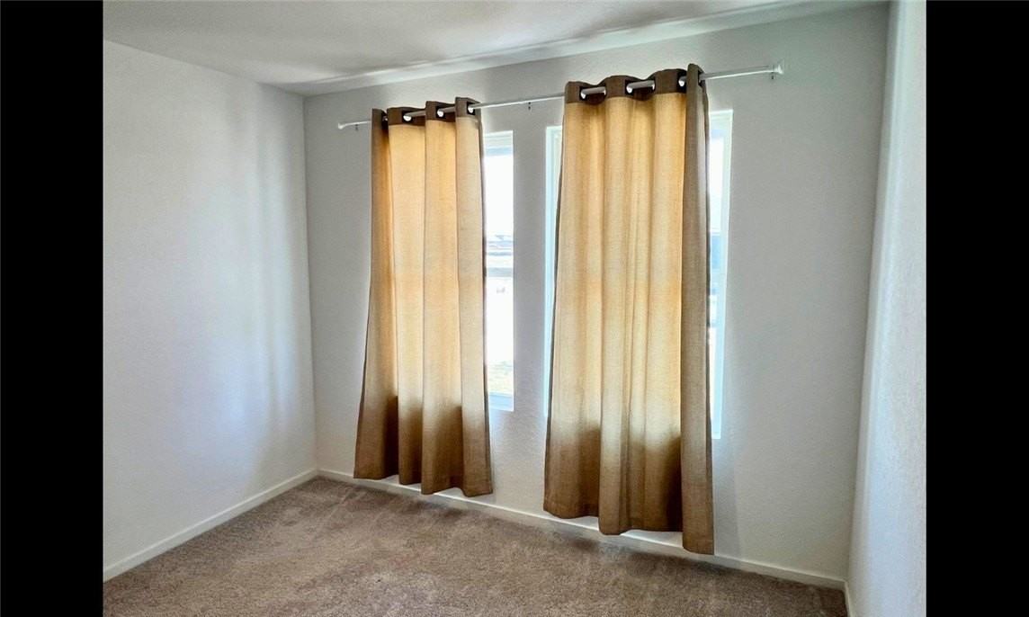 2801 Martell Street - Photo 5 of 40