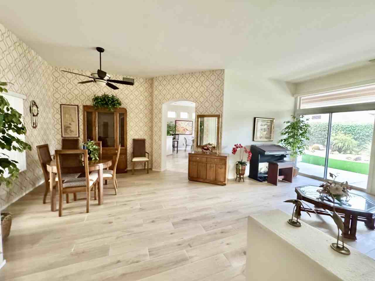 38517 Fallbrook Ave - Photo 3 of 30