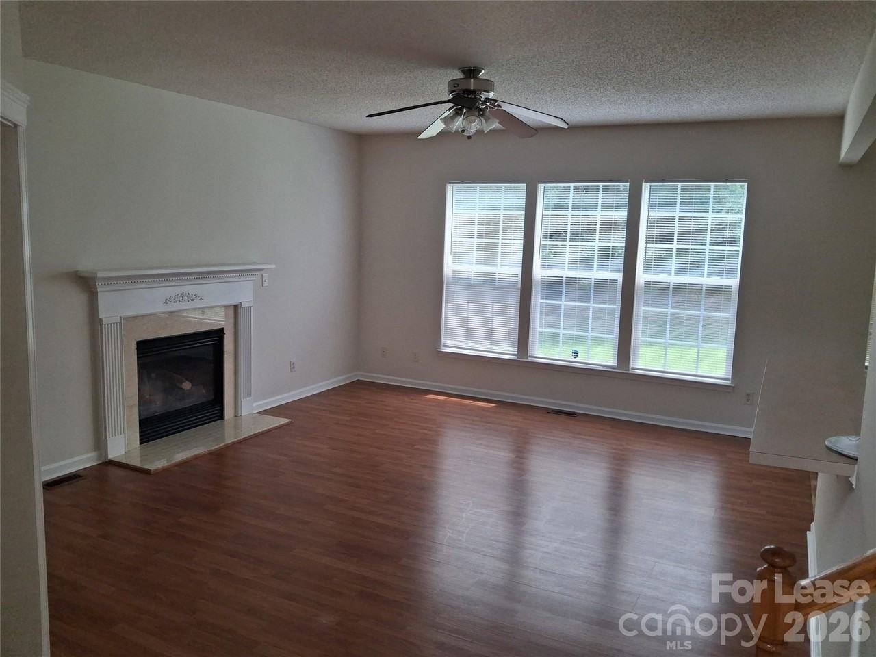 12029 Stone Forest Dr - Photo 6 of 31