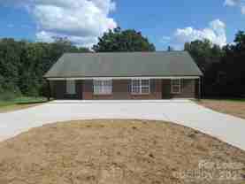 820 Horseshoe Lake Rd - Photo 1 of 1