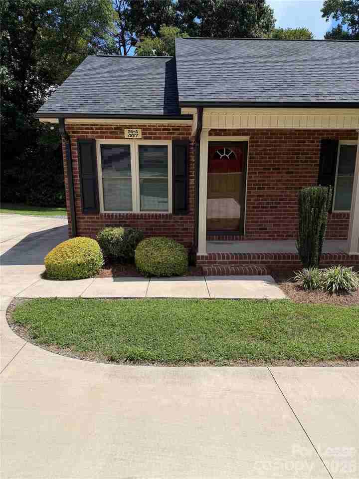 1287 Janice Rd