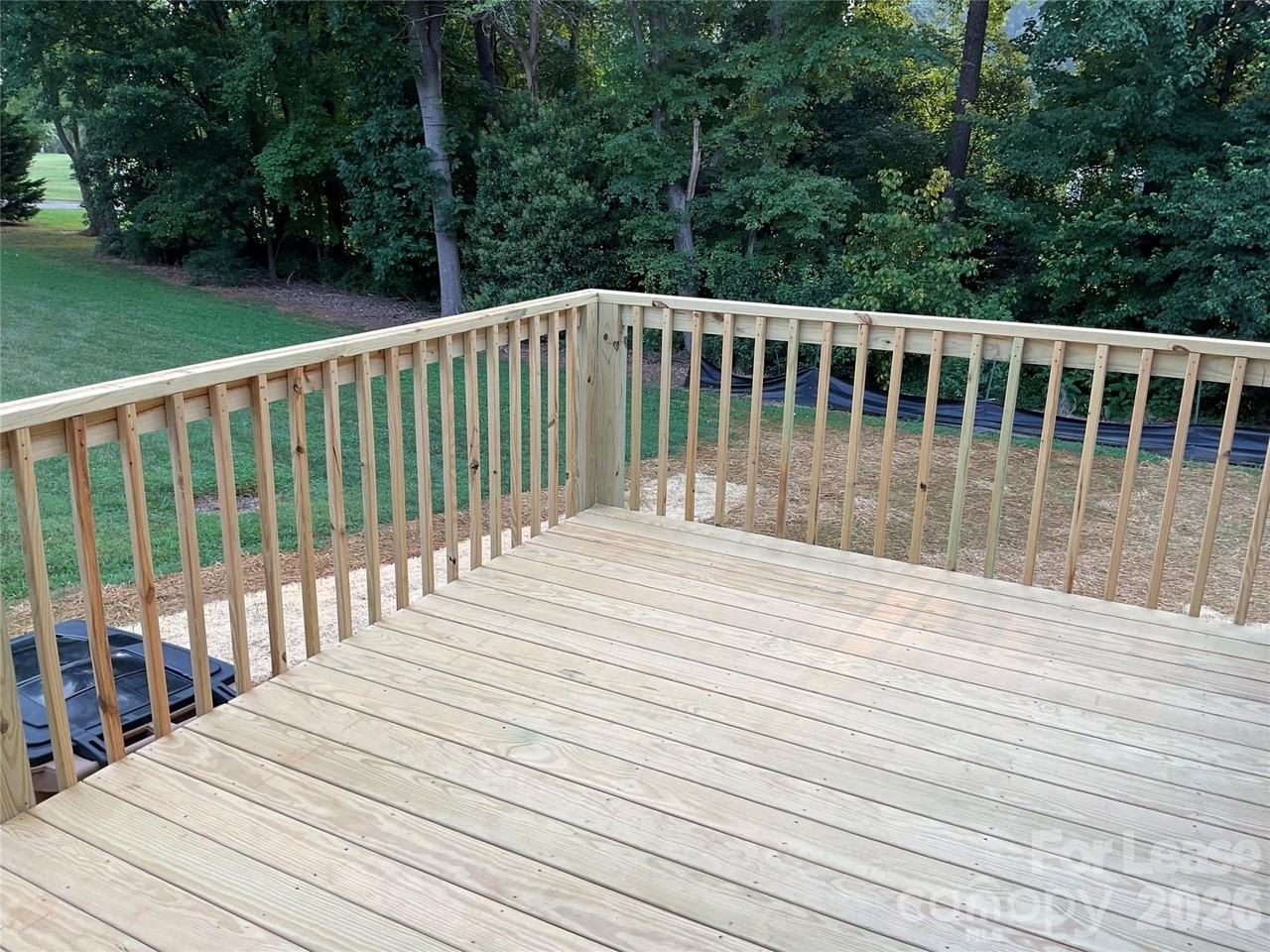 1287 Janice Rd - Photo 2 of 11