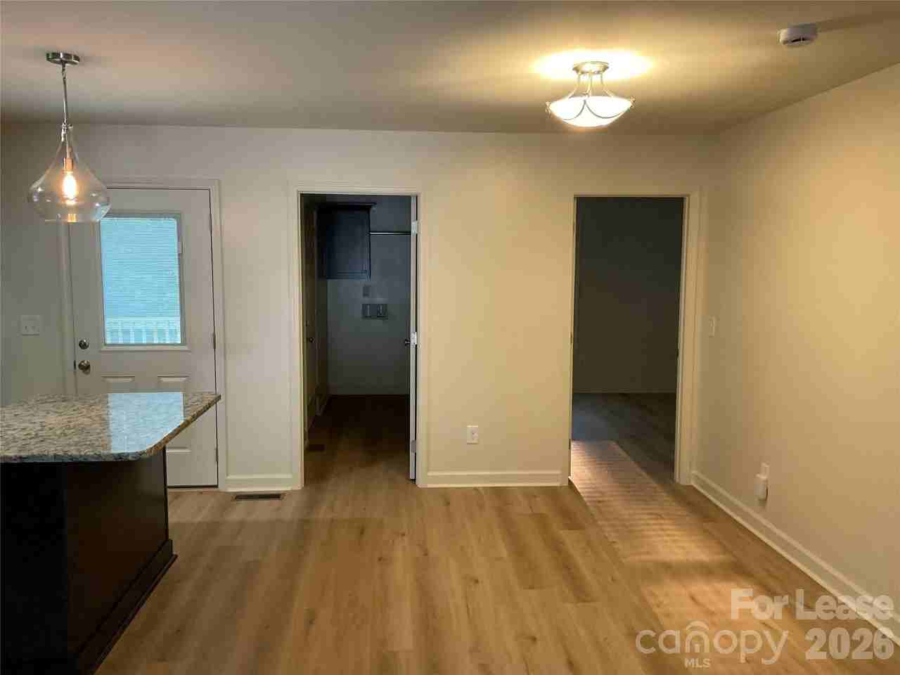 1287 Janice Rd - Photo 5 of 11