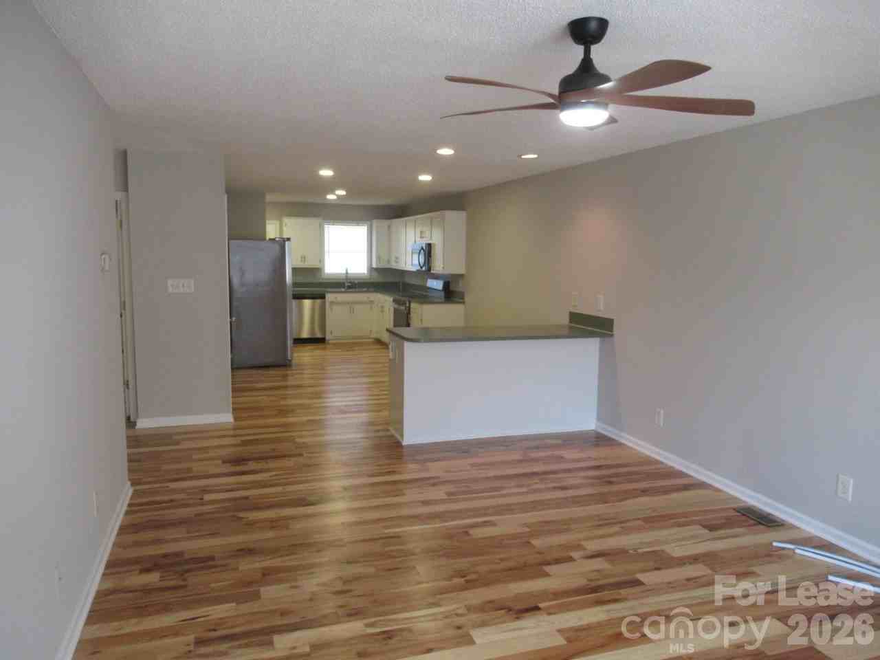 822 Horseshoe Lake Rd - Photo 4 of 20