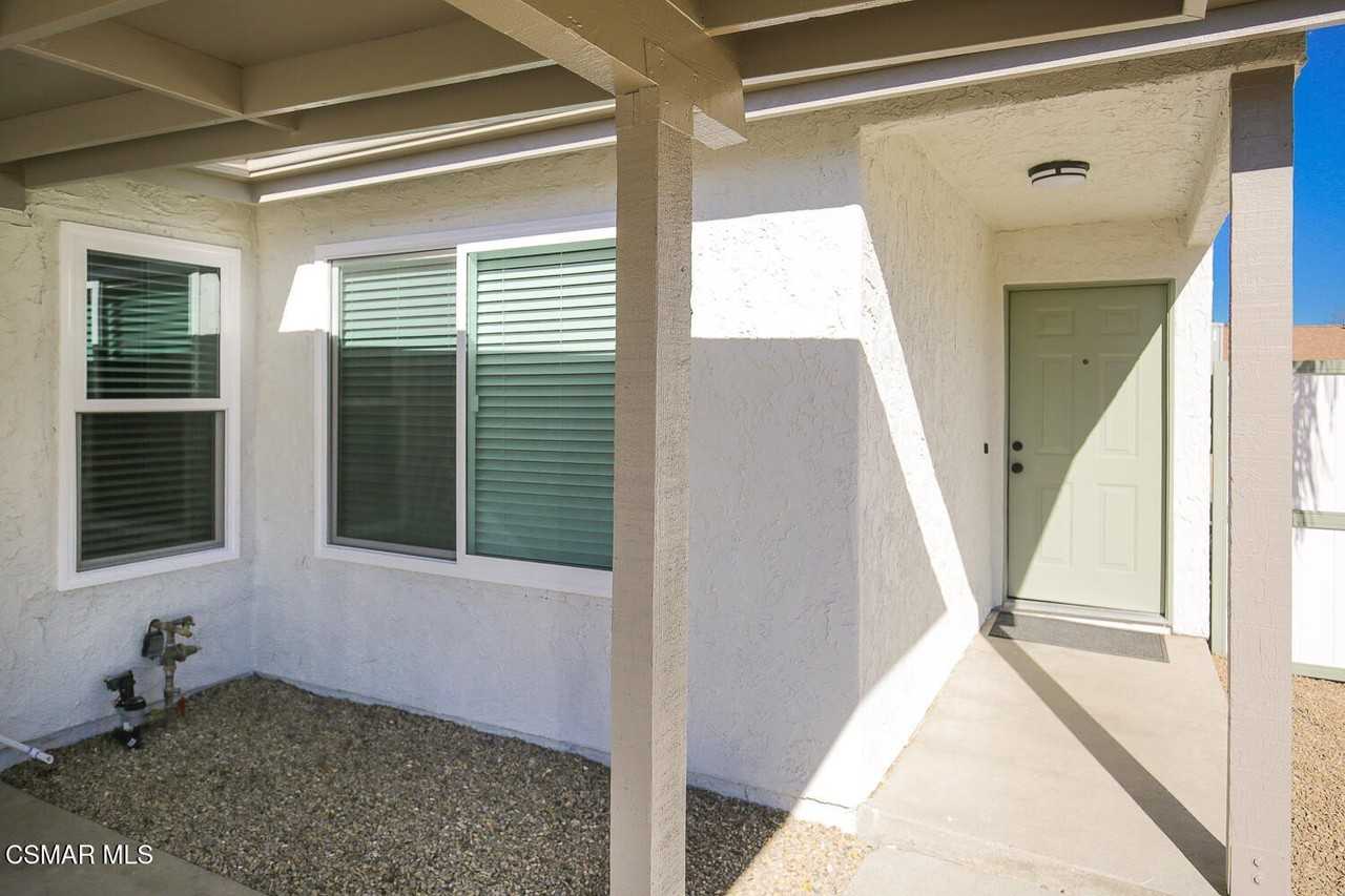5383 Felicia St - Photo 4 of 30
