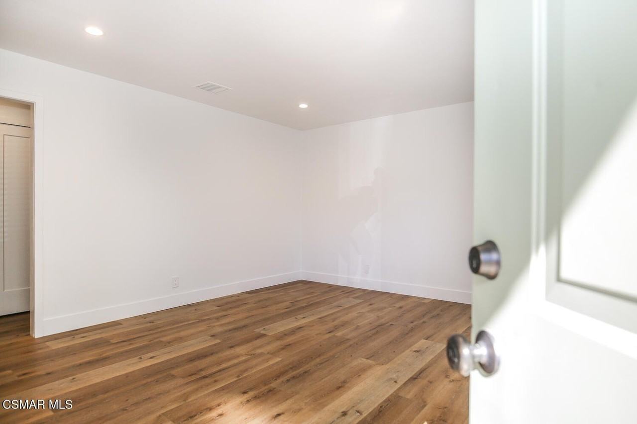 5383 Felicia St - Photo 5 of 30