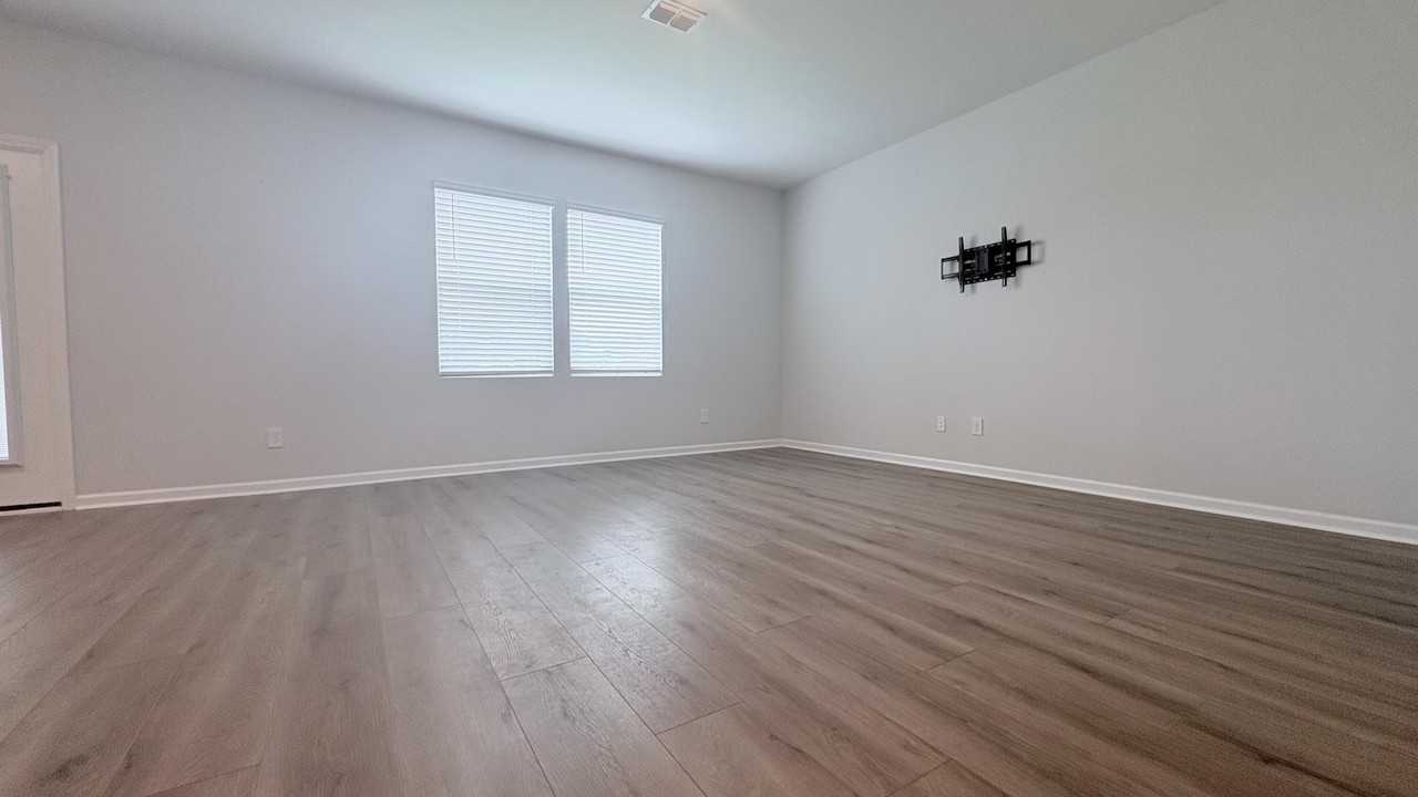 222 W Bradford Pointe Dr - Photo 4 of 22