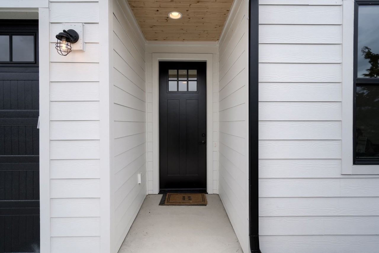 629 Bucko Ave - Photo 3 of 28