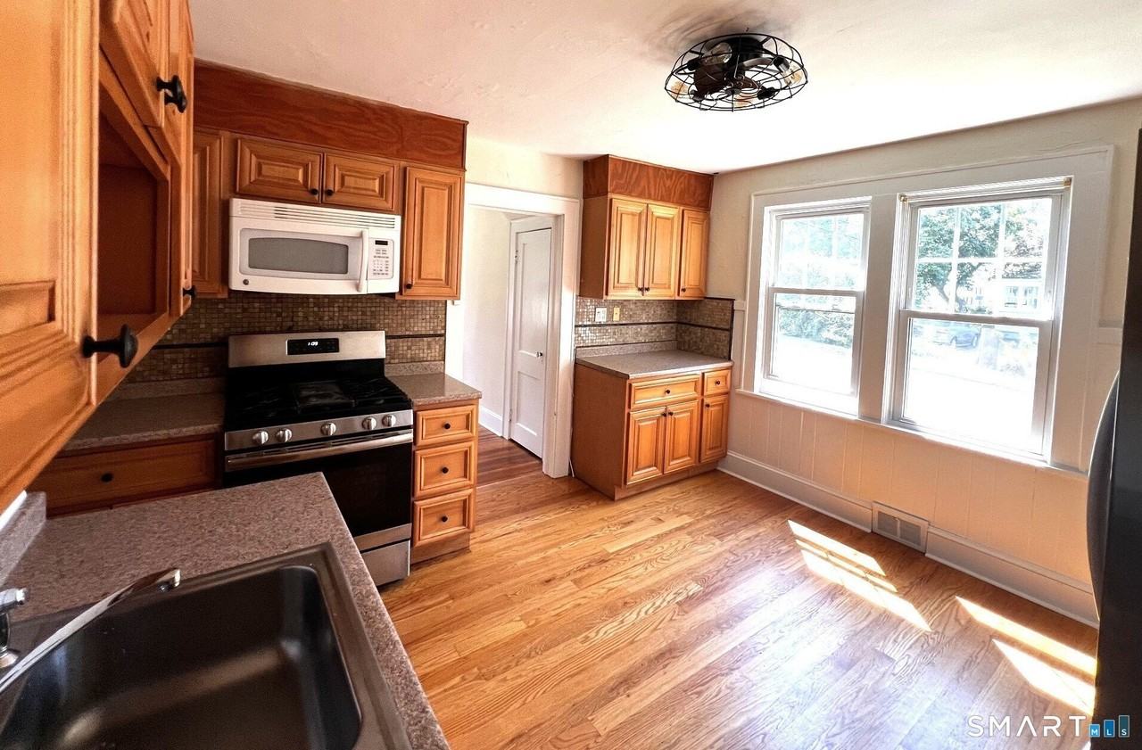 243 Henry Ave - Photo 2 of 9