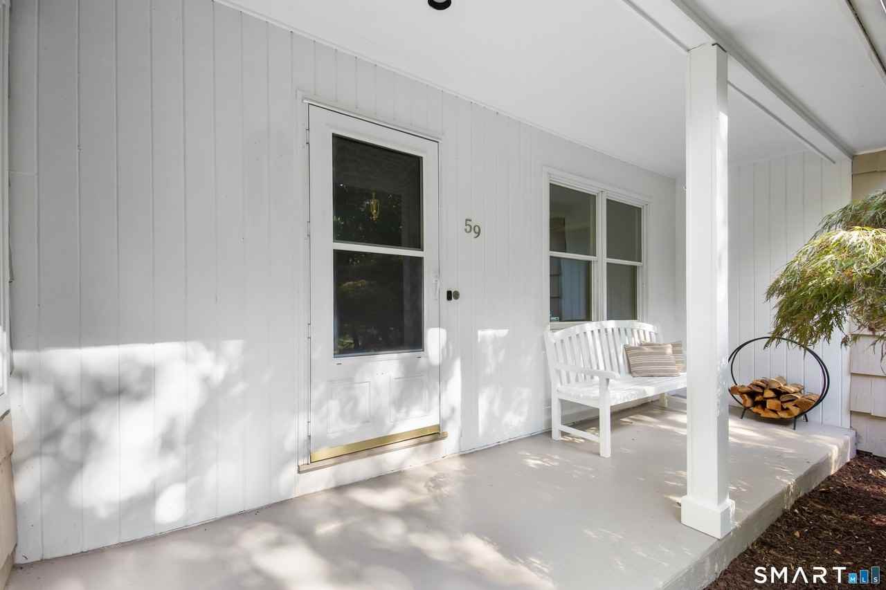 59 Colony Rd - Photo 2 of 28