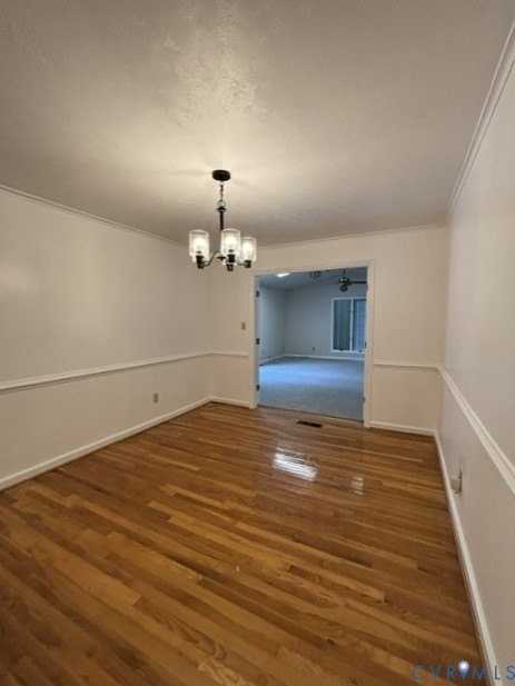 3215 Norfolk St - Photo 7 of 33