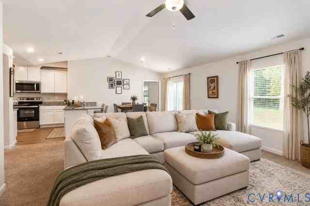 7903 Honeybee Ct - Photo 7 of 13