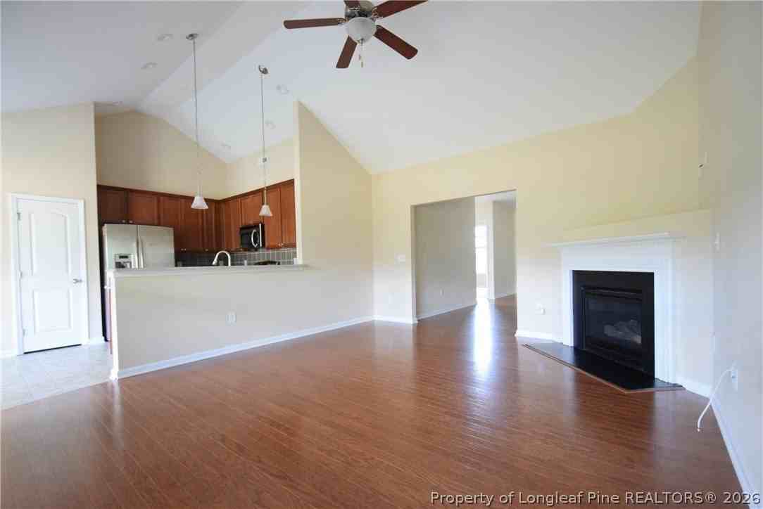 2541 Spinnaker Dr - Photo 5 of 20