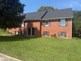 449 Woodview Dr - Photo 1 of 1
