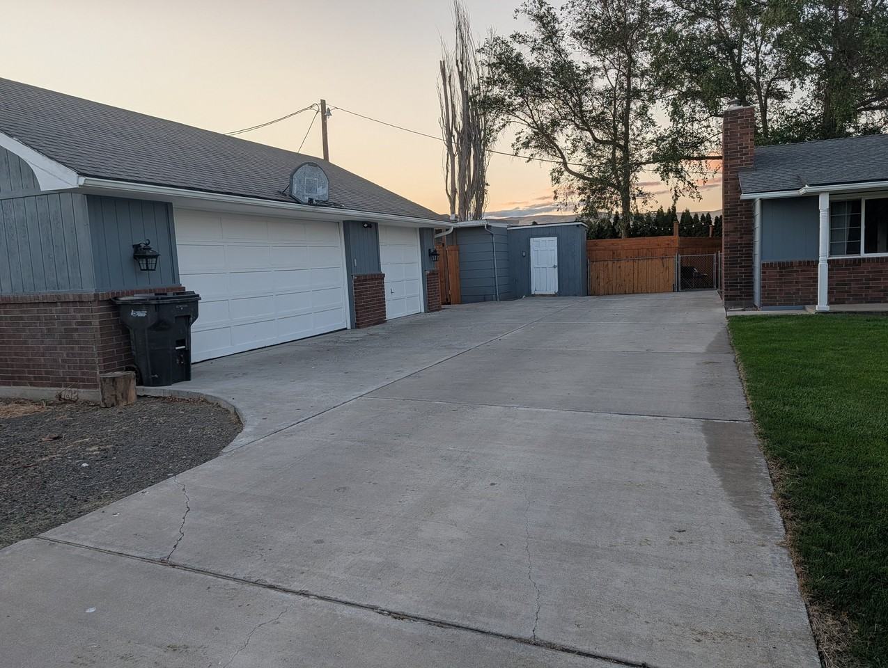 13701 Douglas Rd - Photo 2 of 20