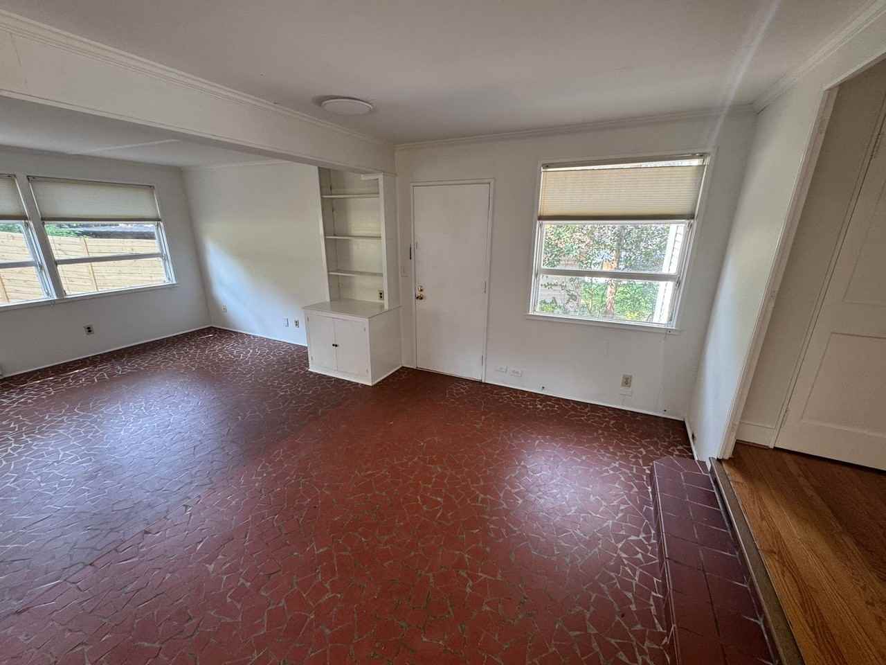 2611 Sherwood St - Photo 6 of 14