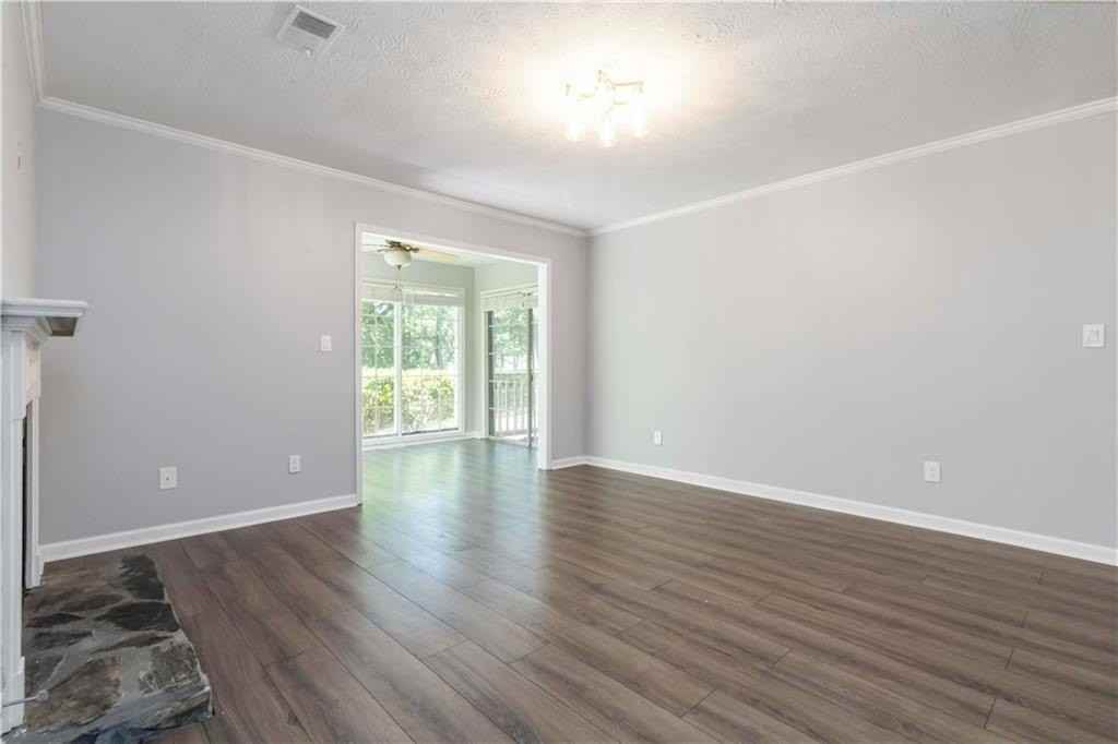 1901 Countryside Pl Se - Photo 7 of 24