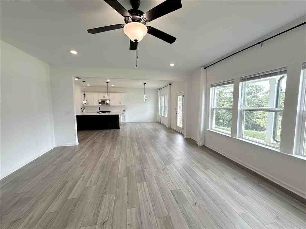 207 Foxhill Dr - Photo 6 of 48